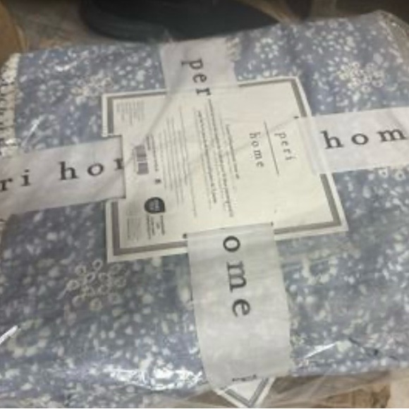 Peri Home Ikat Eyelet Duvet Set Queen - Picture 6 of 10